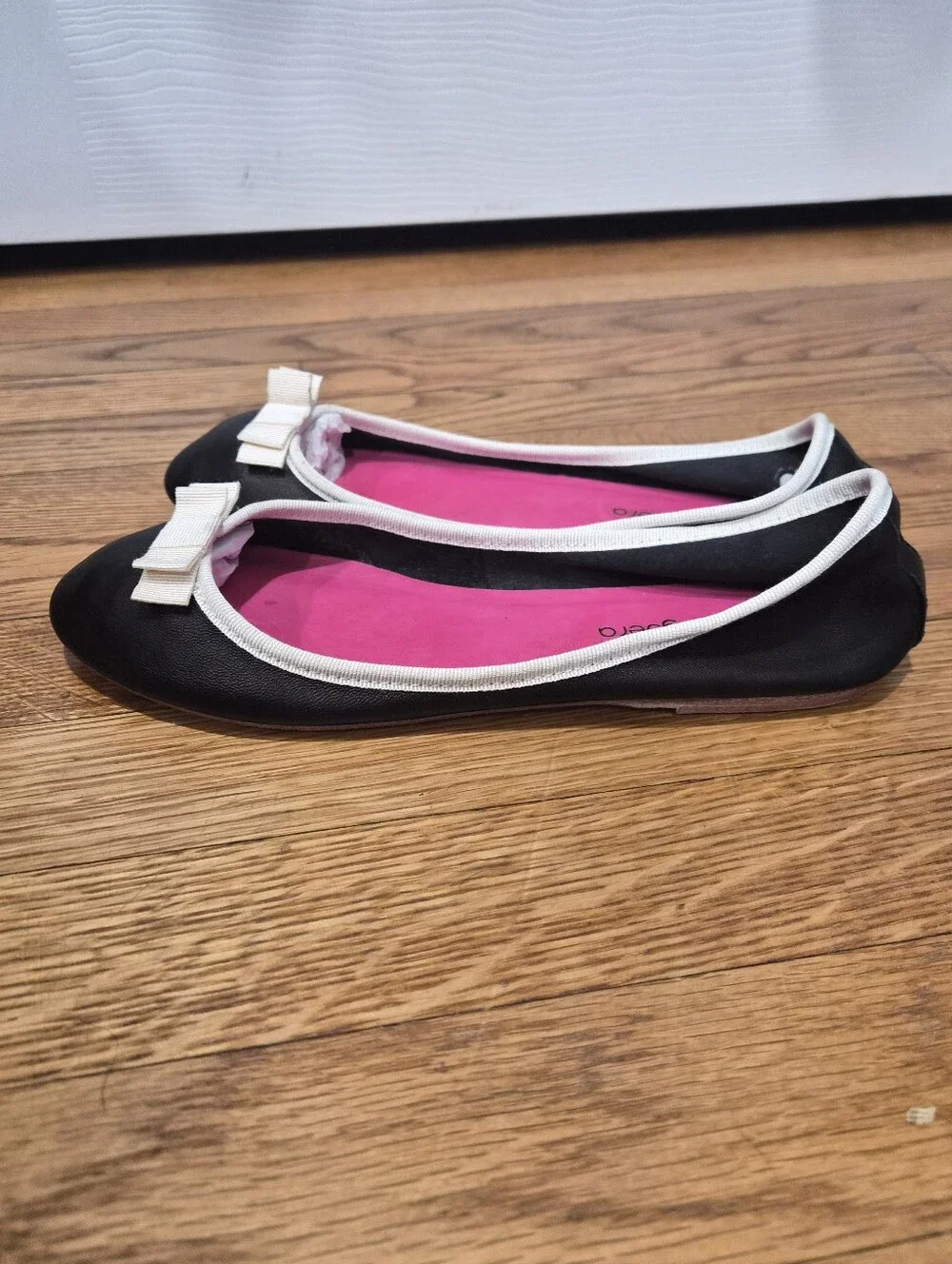 Anna‎ Baiguera Black Soft Leather Ballet Flats White Bow Trim EU 40 Italy